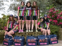 PRESENTAZIONE TEAM FEMMINILE PIANETA ROSA